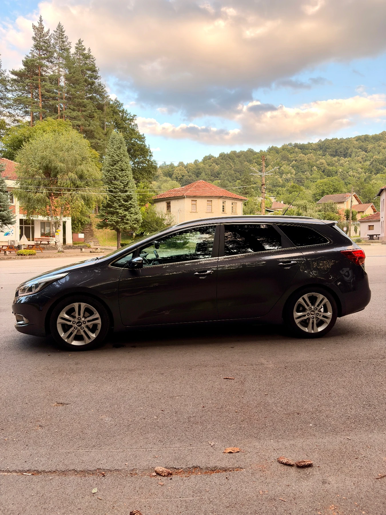 Kia Ceed 1.6GDi Business, снимка 4 - Автомобили и джипове - 56584585