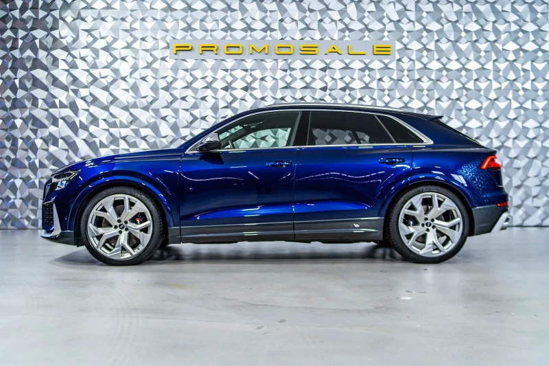 Audi RSQ8 Pano* B&O* 360, снимка 3 - Автомобили и джипове - 47894675