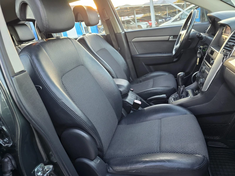 Chevrolet Captiva 2.0CDTI 4X4, снимка 10 - Автомобили и джипове - 52304448