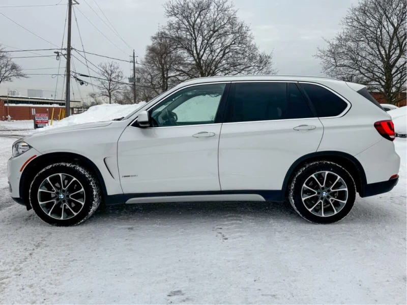 BMW X5 xDrive35i * Пано* Harman/Kardon* 360* Подгрев* Вак, снимка 3 - Автомобили и джипове - 53176140
