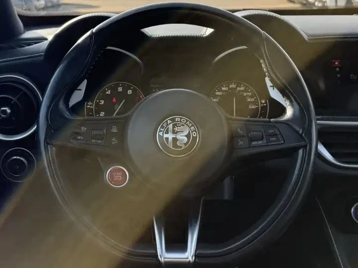Alfa Romeo Stelvio CARFAX  - изображение 9