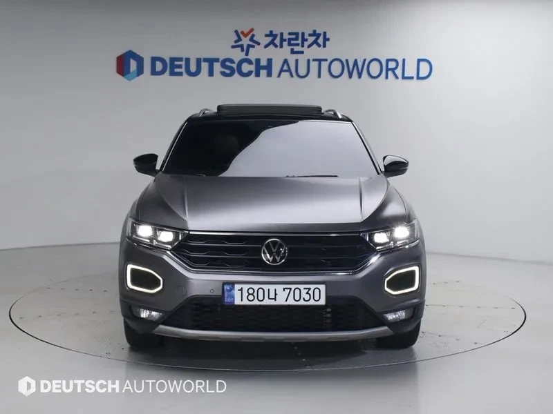 VW T-Roc 2.0 TDI PRESTIGE, снимка 3 - Автомобили и джипове - 55720667