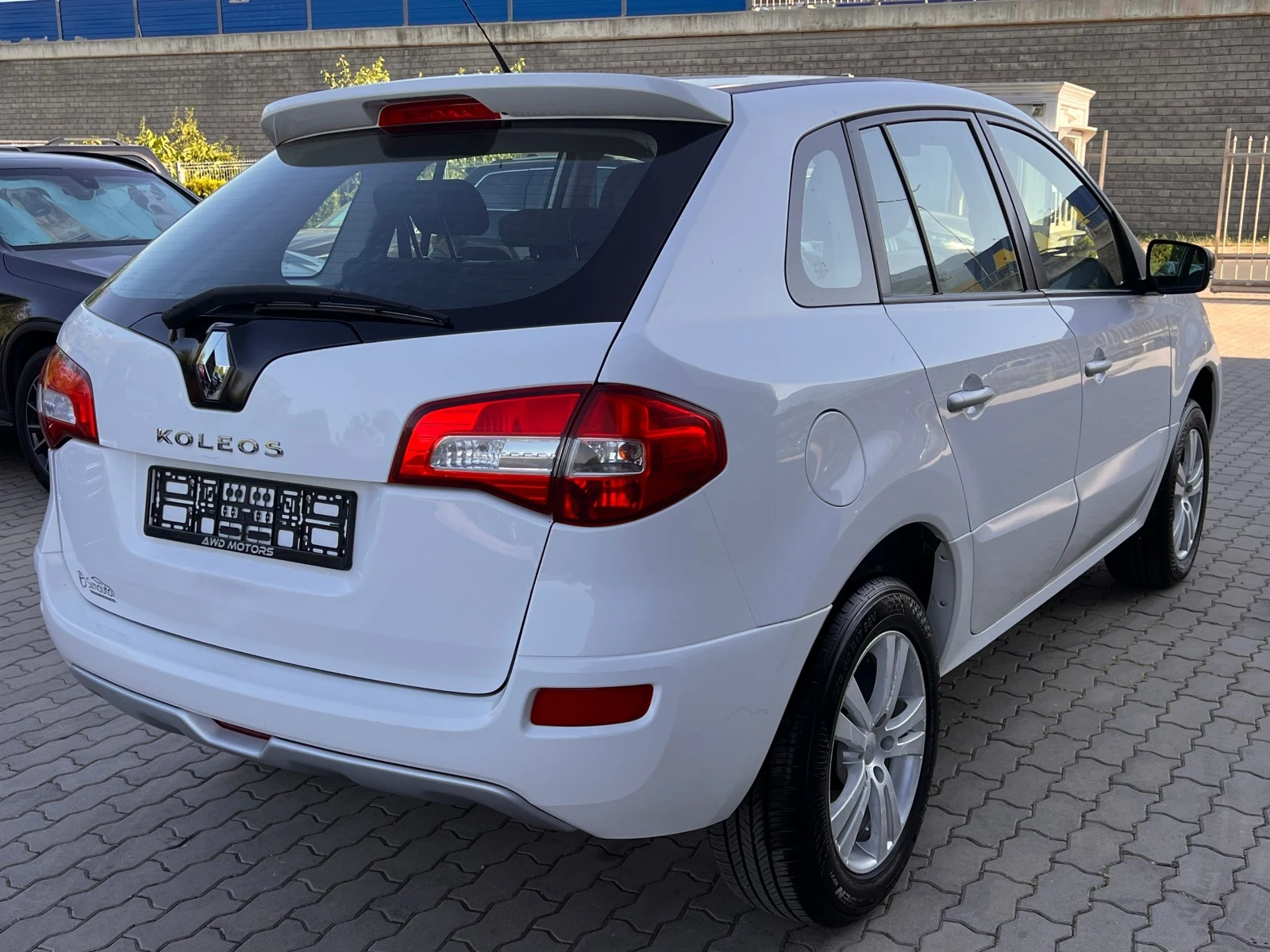 Renault Koleos 2.5i, 4x4, Швейцария, Сервизна книжка - изображение 3