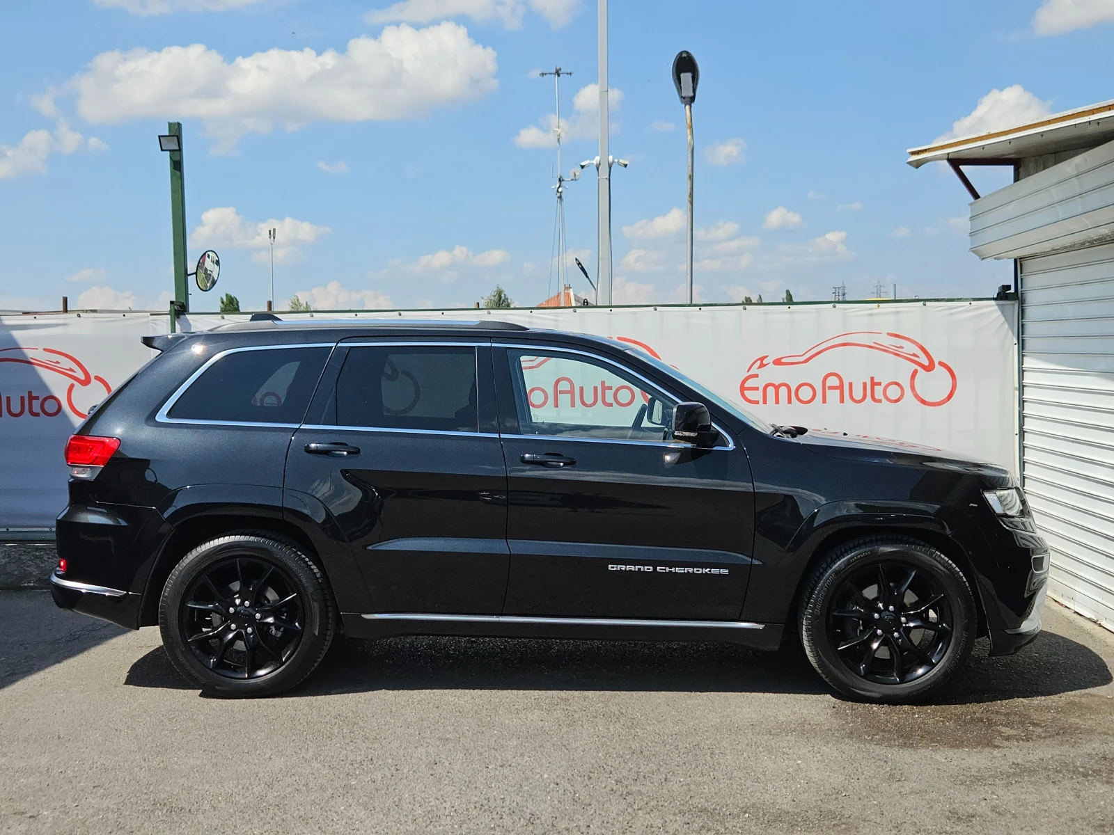 Jeep Grand cherokee 3.0D/SUMMIT/250k.c/8ск/LED/ACC/NAVI/БЛУТУТ/EU6/ТОП - изображение 2