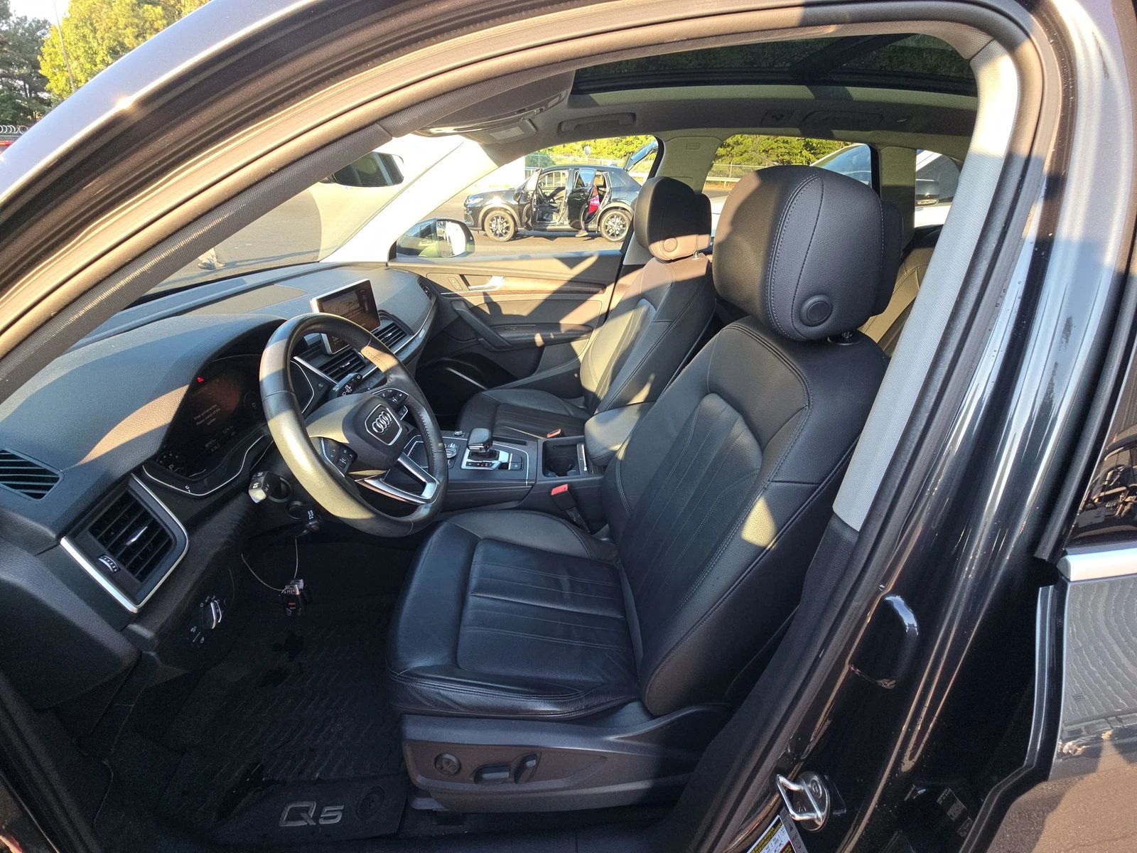 Audi Q5 Keyless* памет* подгрев* панорама* лизинг - изображение 7