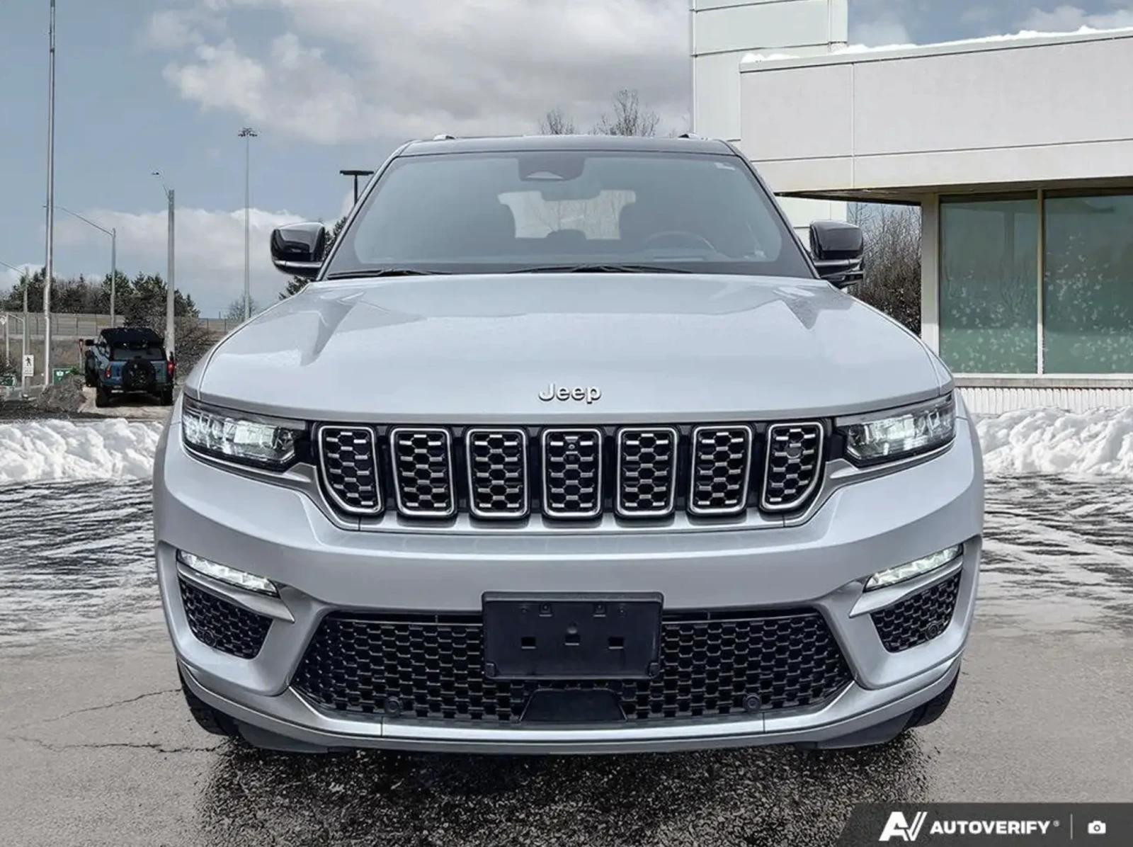 Jeep Grand cherokee 2022 JEEP GRAND CHEROKEE SUMMIT - изображение 2