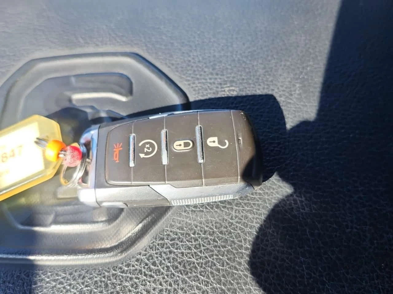 Dodge RAM 1500 SPORT 4x4 Crew Cab | 5.7 HEMI V8 | ��������  | Mobile.bg � ����������� 8