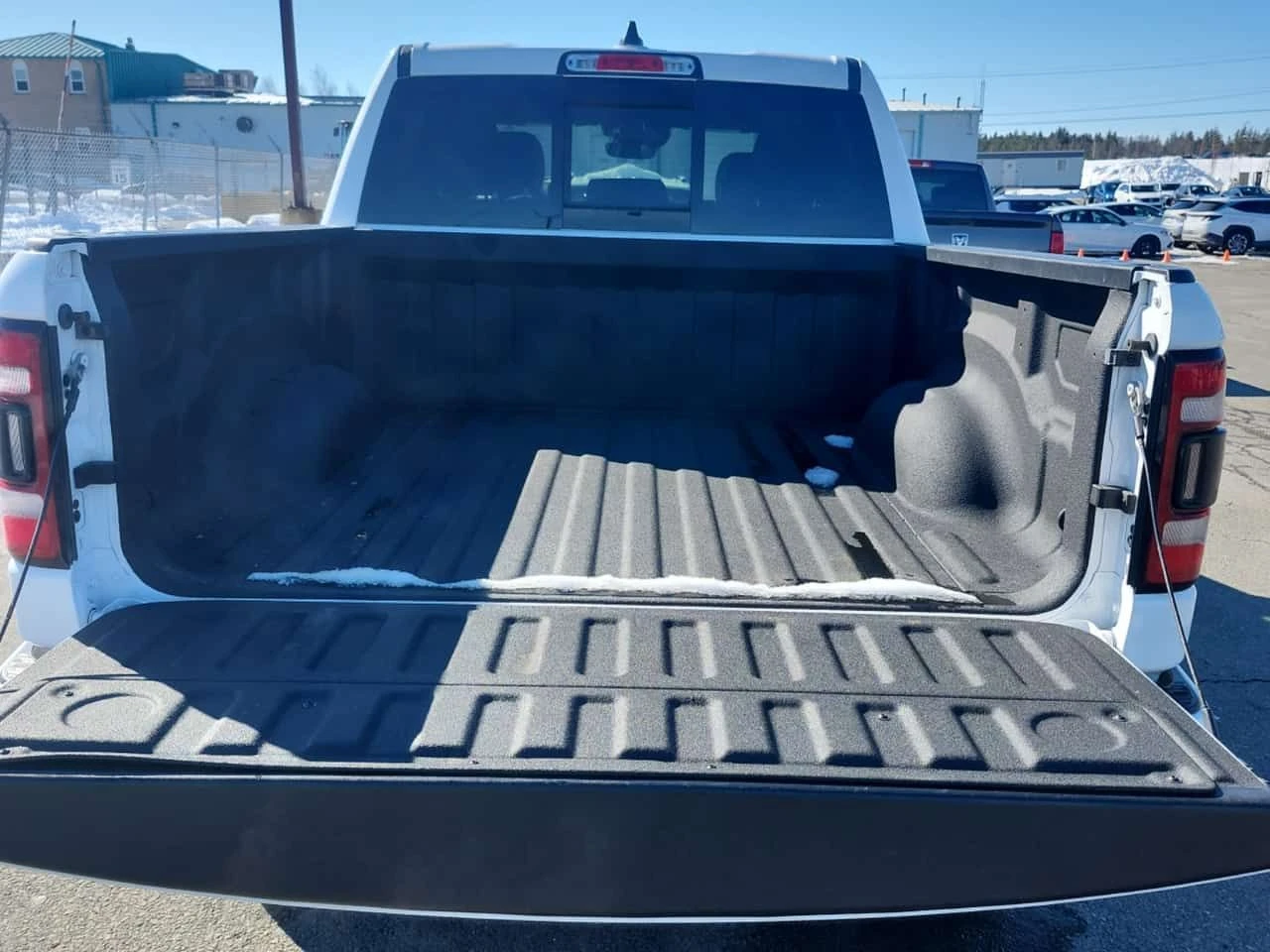 Dodge RAM 1500 SPORT 4x4 Crew Cab | 5.7 HEMI V8 | ��������  | Mobile.bg � ����������� 14