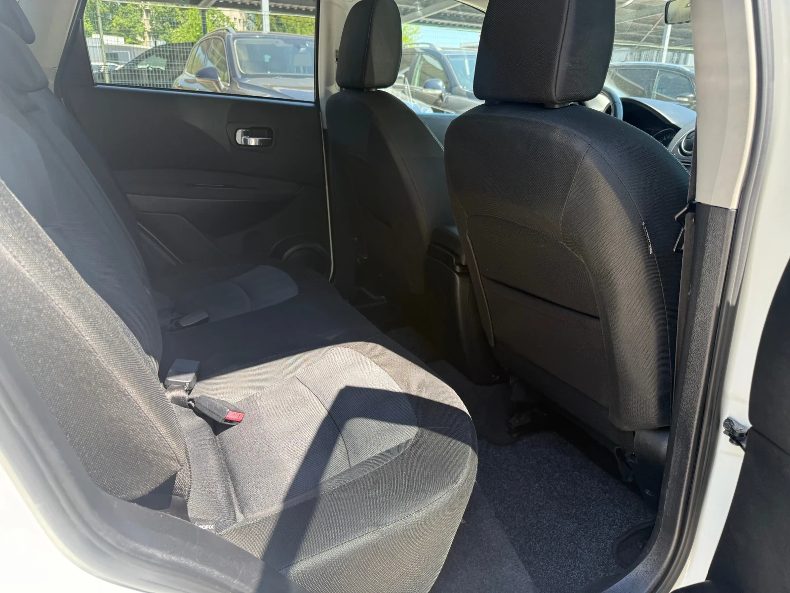 Nissan Qashqai 2.0d - 150к.с. - 4Х4, снимка 14 - Автомобили и джипове - 54439599
