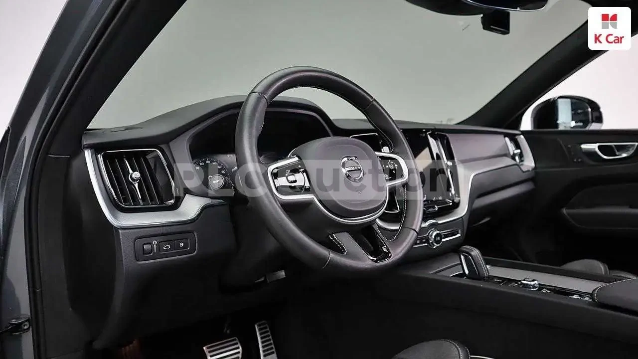 Volvo XC60 T6 PHEV AWD| HARMAN CARDON| DIST| 360CAM| �������� | Mobile.bg � ����������� 14