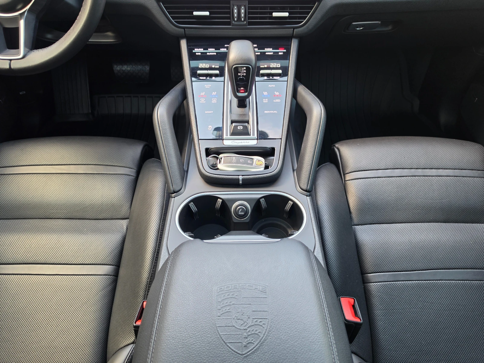 Porsche Cayenne PREMIUM/BOSE/MATRIX/SPORT CHRONO/360/PANO, снимка 13 - Автомобили и джипове - 54772800