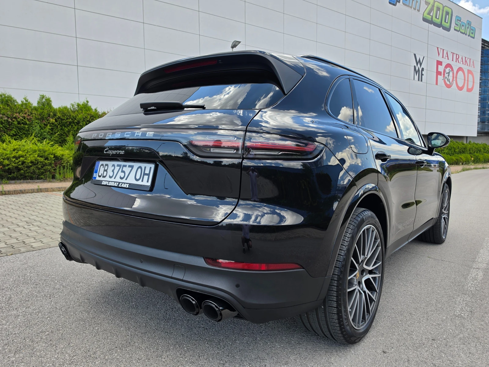 Porsche Cayenne PREMIUM/HEAD UP/MATRIX/SPORT CHRONO/360/PANO/BOSE, снимка 4 - Автомобили и джипове - 54772800