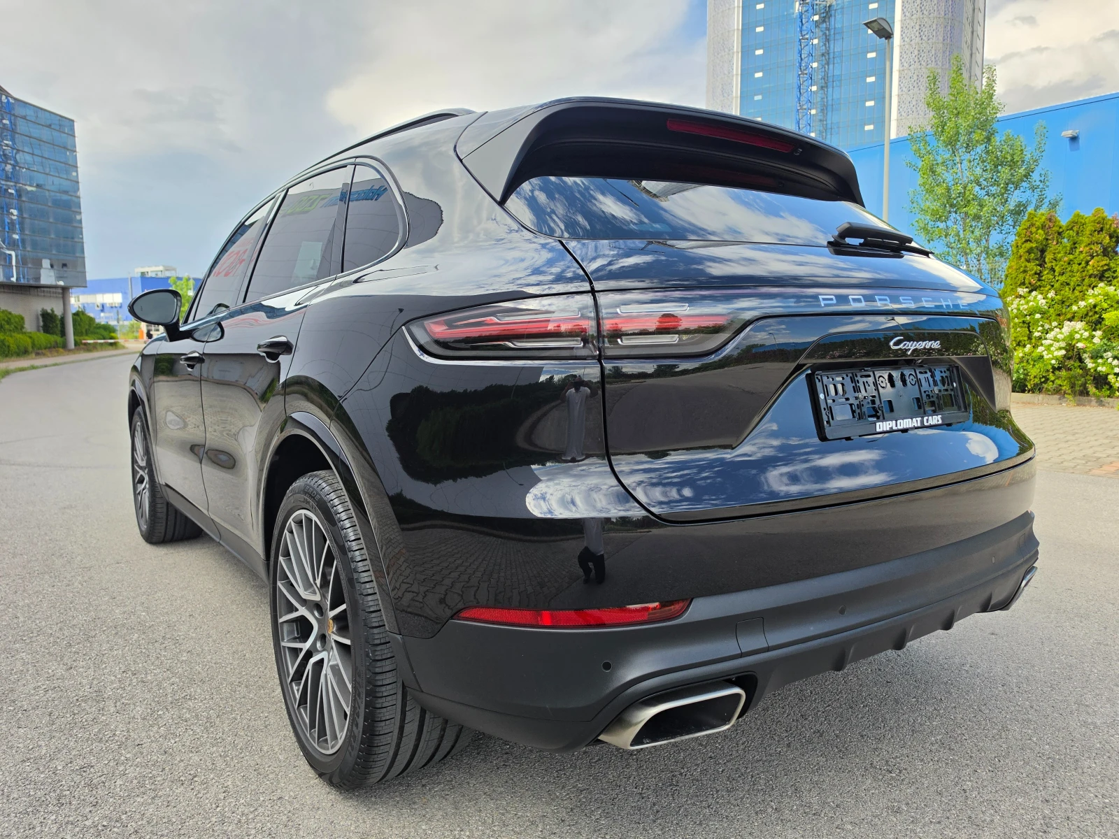 Porsche Cayenne PREMIUM/BOSE/MATRIX/SPORT CHRONO/360/PANO, снимка 7 - Автомобили и джипове - 54772800