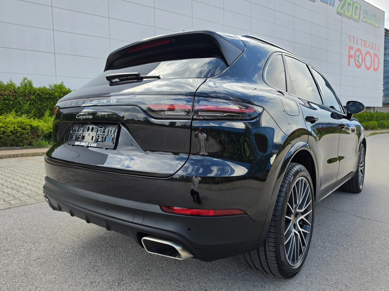 Porsche Cayenne PREMIUM/BOSE/MATRIX/SPORT CHRONO/360/PANO, снимка 4 - Автомобили и джипове - 54772800