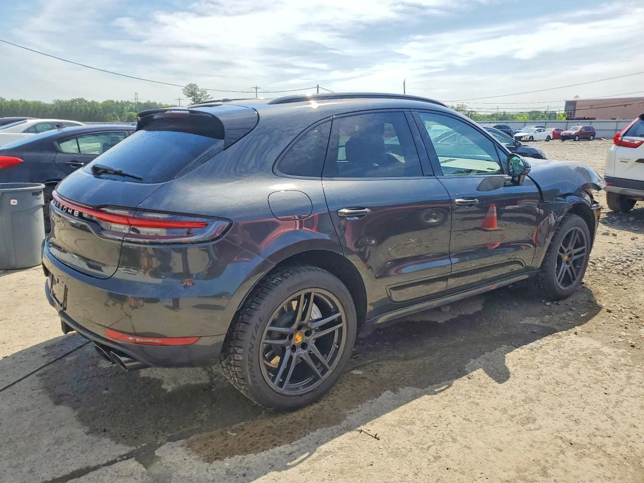Porsche Macan TURBO* V6* FACELIFT* ОБДУХ* ЛИЗИНГ, снимка 3 - Автомобили и джипове - 55724315