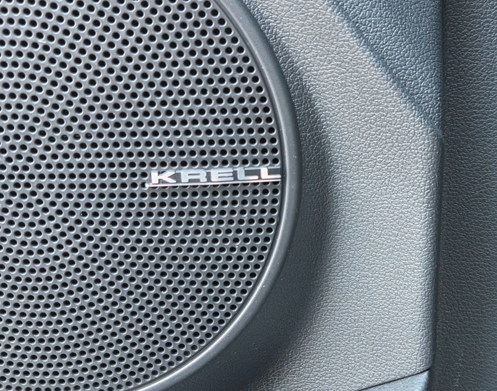 Hyundai Kona SOH100%/Гаранционна/Сервизна книжка, снимка 16 - Автомобили и джипове - 56007281