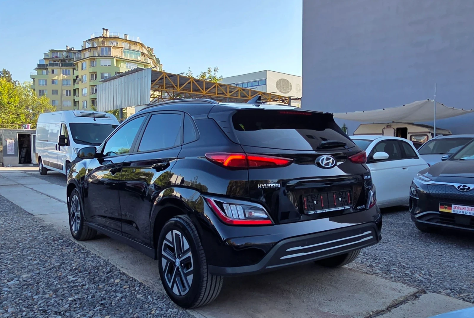 Hyundai Kona SOH100%/Гаранционна/Сервизна книжка, снимка 4 - Автомобили и джипове - 56007281