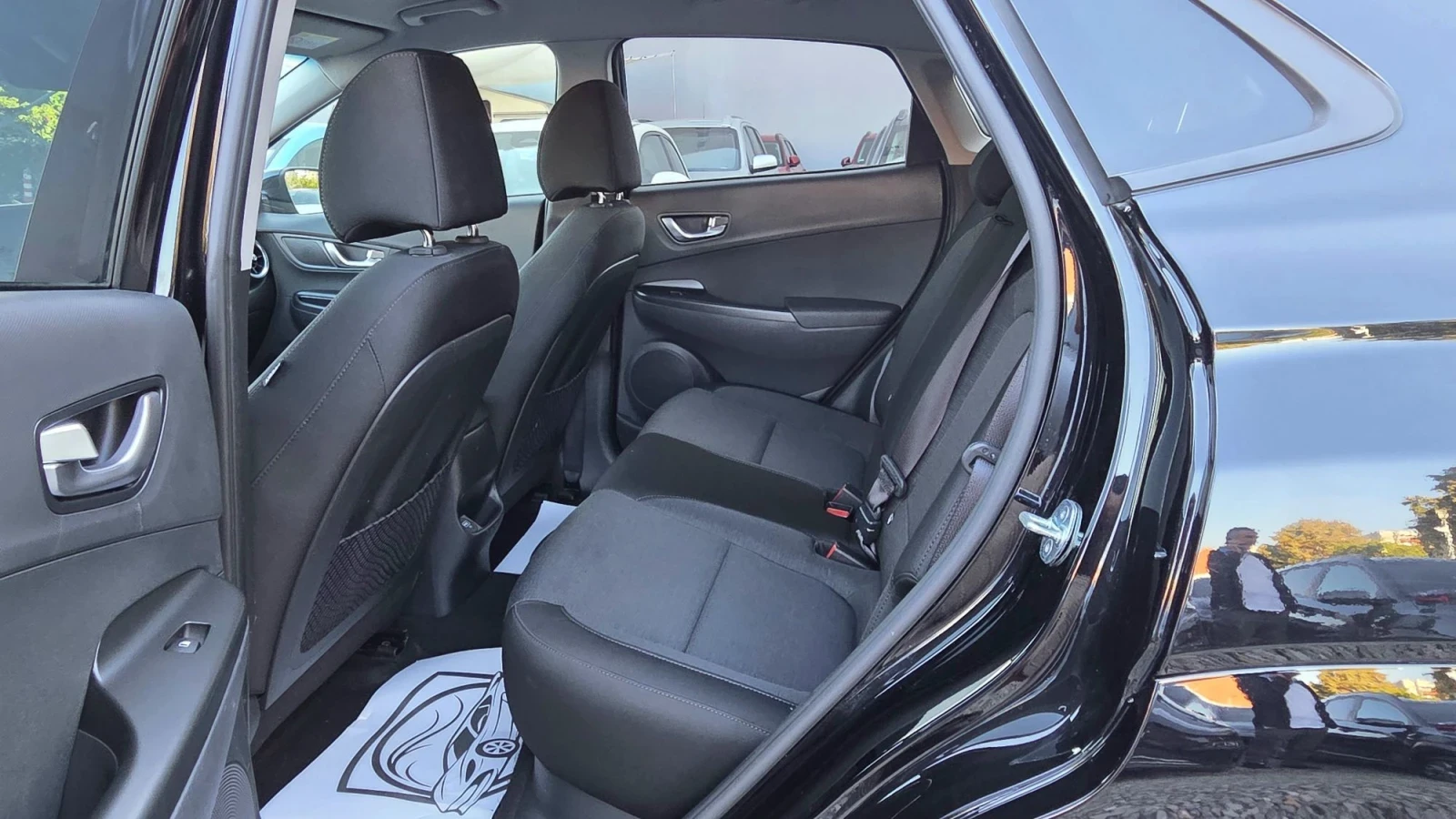 Hyundai Kona SOH100%/Гаранционна/Сервизна книжка, снимка 9 - Автомобили и джипове - 56007281