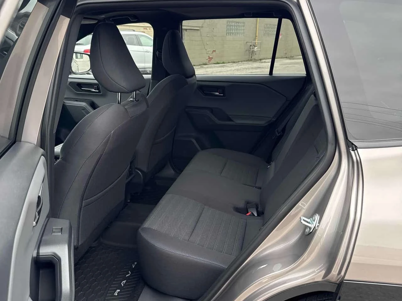 Toyota Rav4 * AWD * CARFAX * ��� ������������ ������ | Mobile.bg � ����������� 10