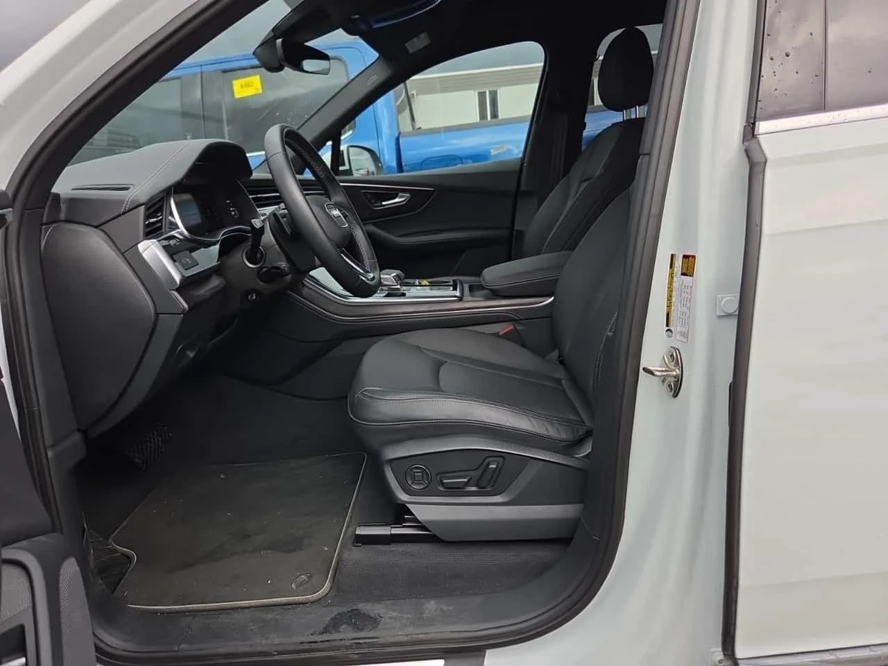Audi Q7 55 Tfsi Quattro Progressiv / CARFAX / , снимка 8 - Автомобили и джипове - 56738231