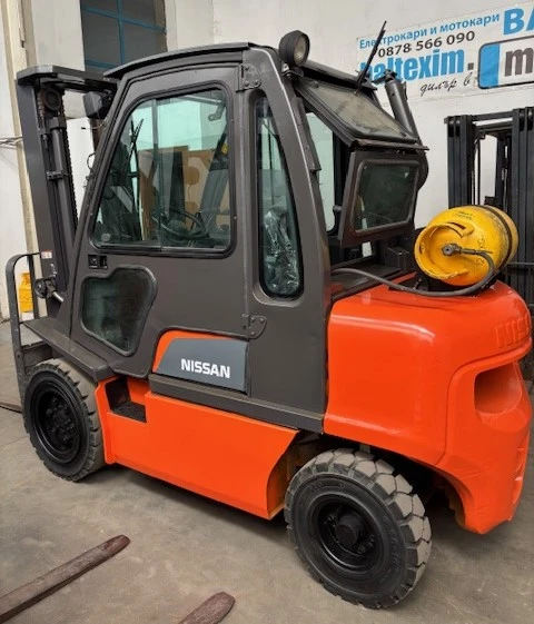  Nissan  -   | Mobile.bg   4