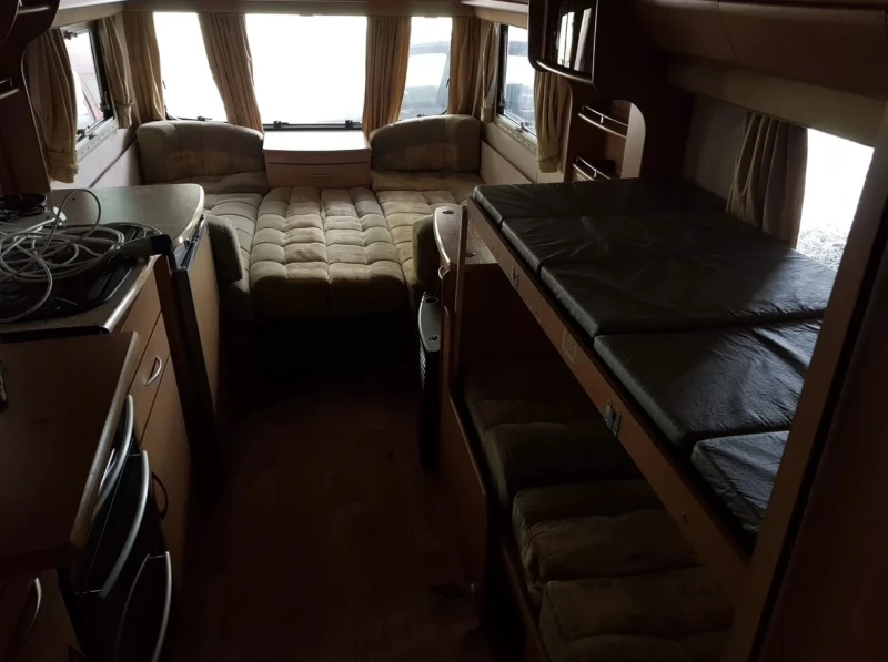 Каравана Coachmen LASER 590/4, снимка 10 - Каравани и кемпери - 52348431