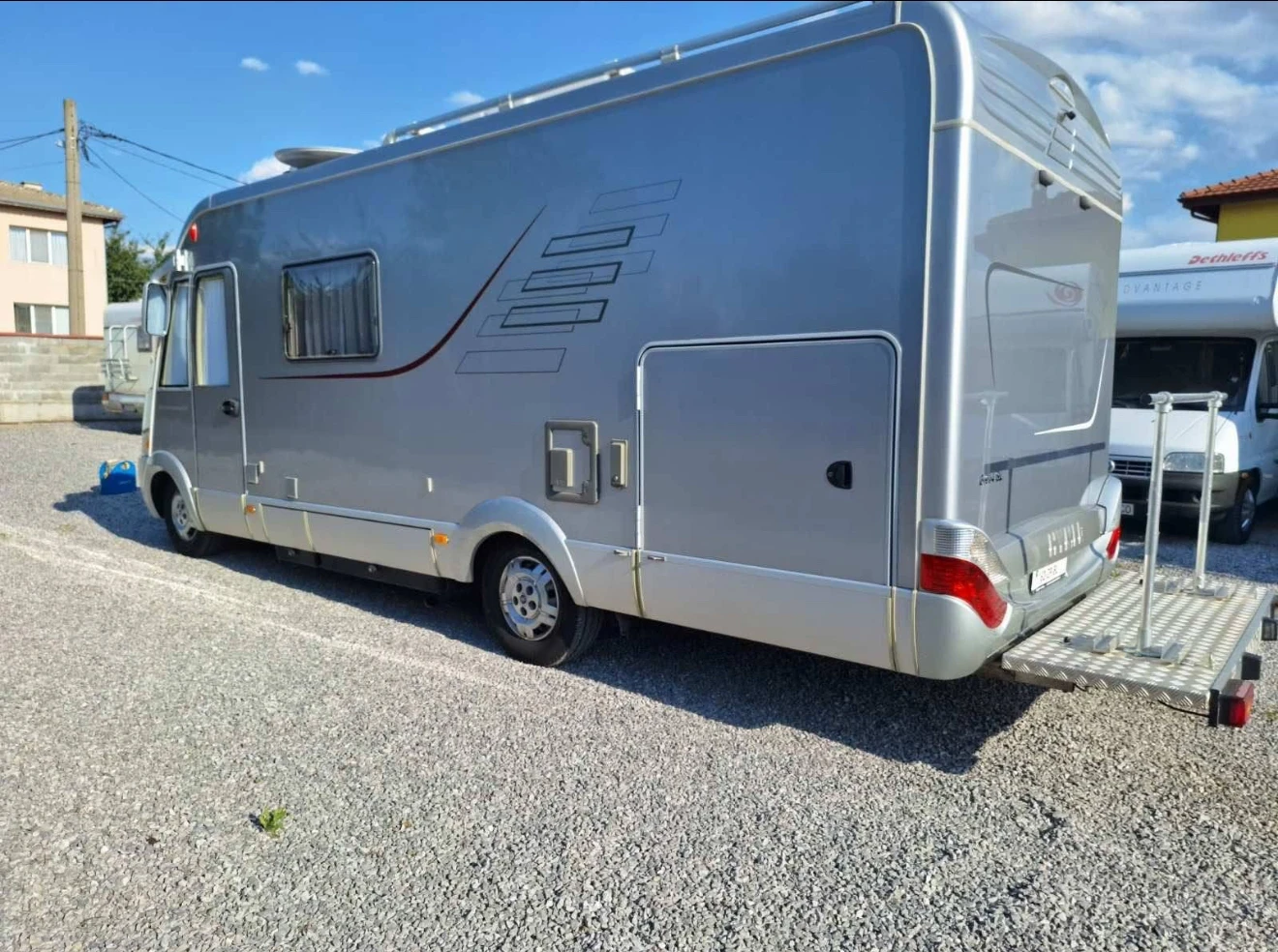 Кемпер HYMER / ERIBA B 614 SL - изображение 3