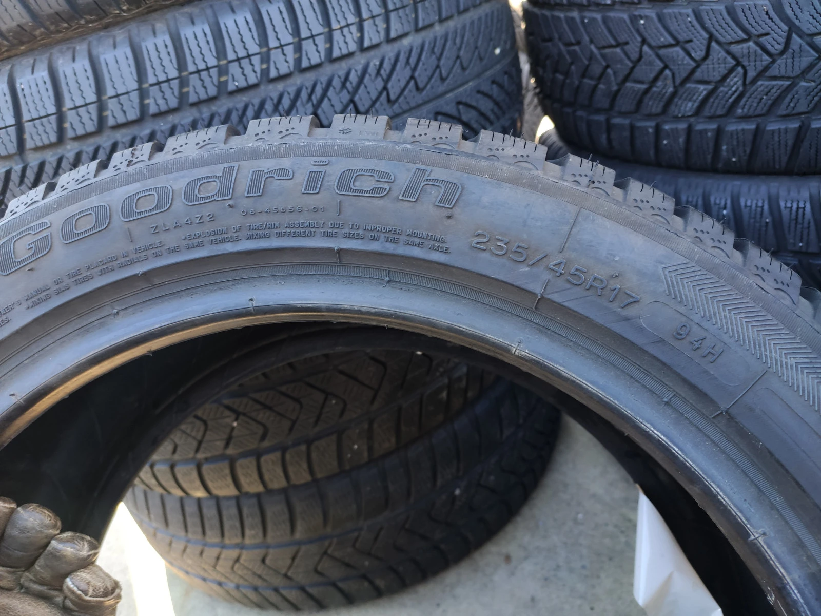  235/45R17 | Mobile.bg   10