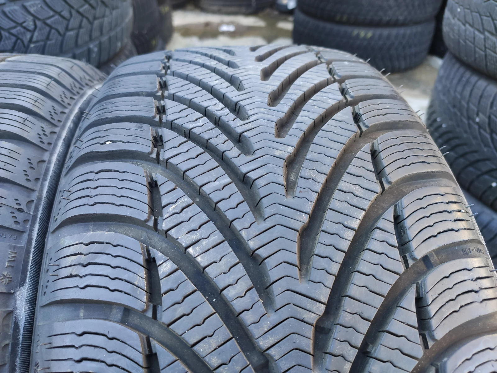  235/45R17 | Mobile.bg   1