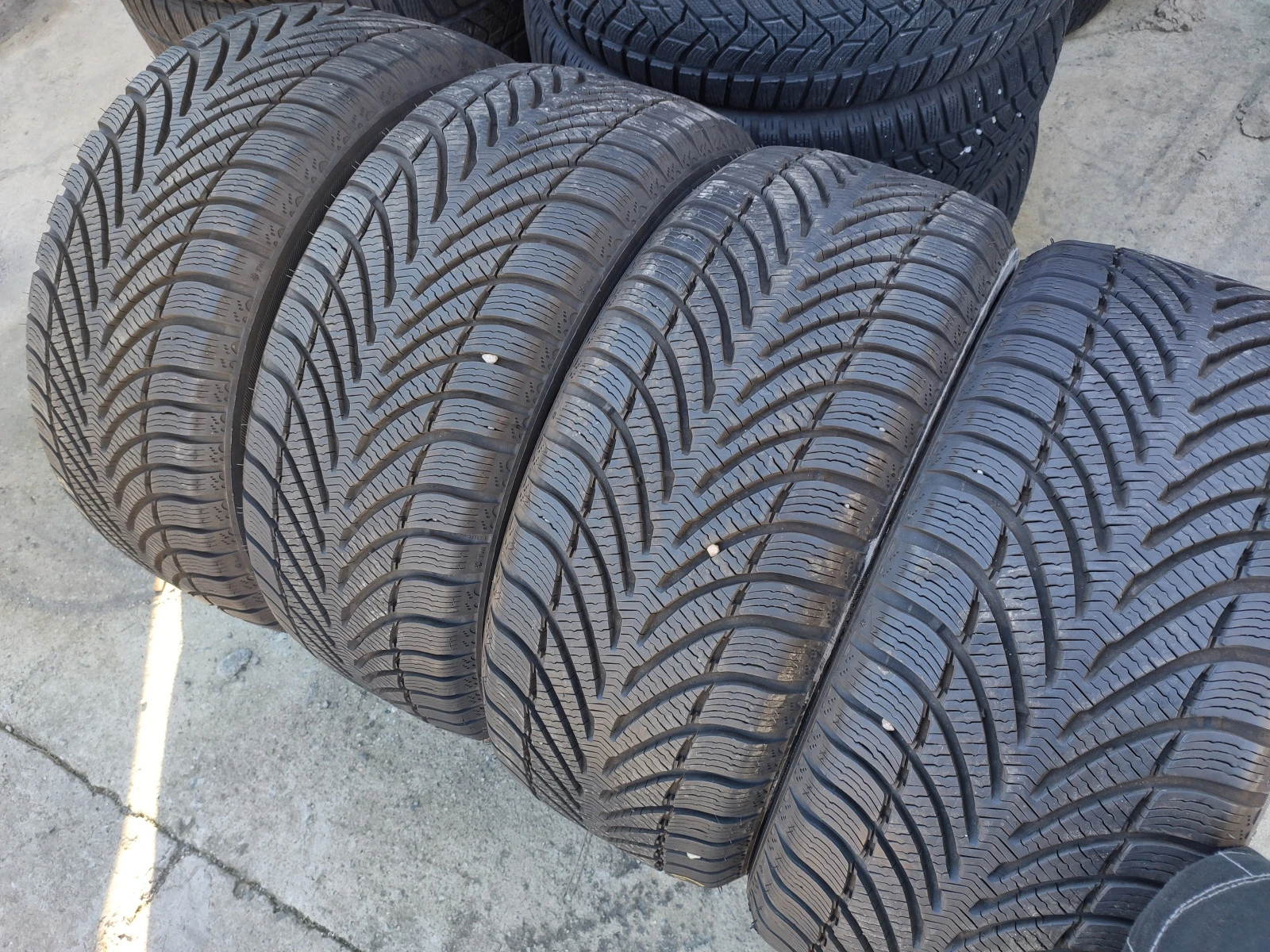  235/45R17 | Mobile.bg   5