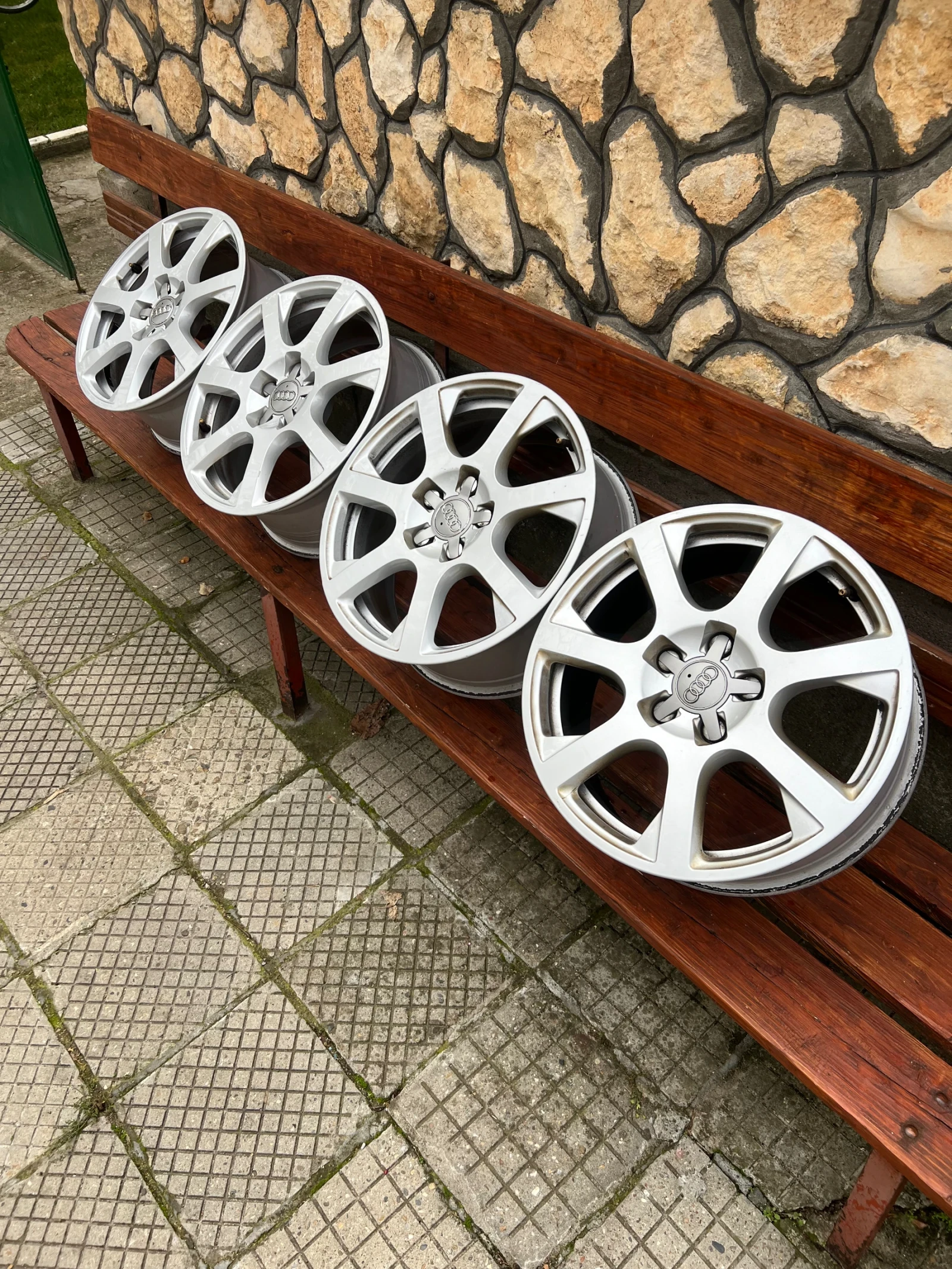 ������ | Mobile.bg � ����������� 8