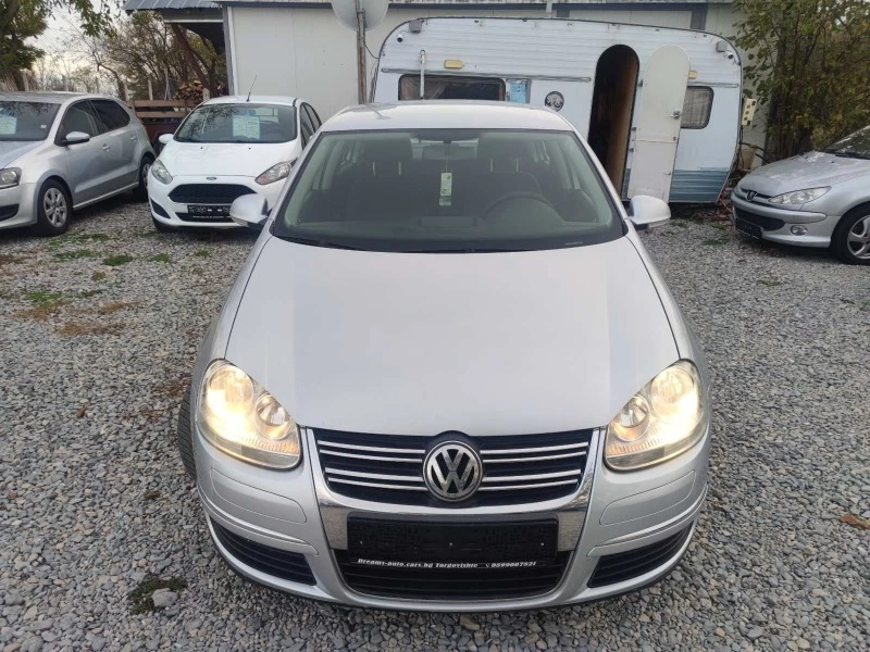 VW Jetta 1.6/102 кс стария мотор, снимка 7 - Автомобили и джипове - 43090436