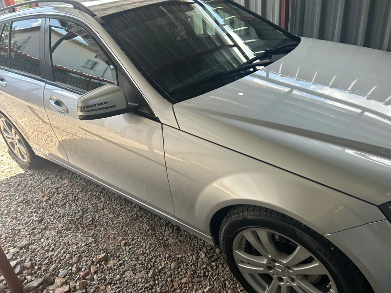 Mercedes-Benz C 220, снимка 15 - Автомобили и джипове - 47105009