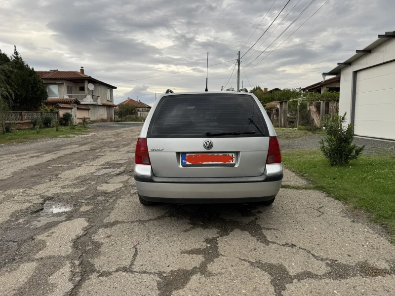 VW Golf 1.6 LPG, снимка 4 - Автомобили и джипове - 47558586