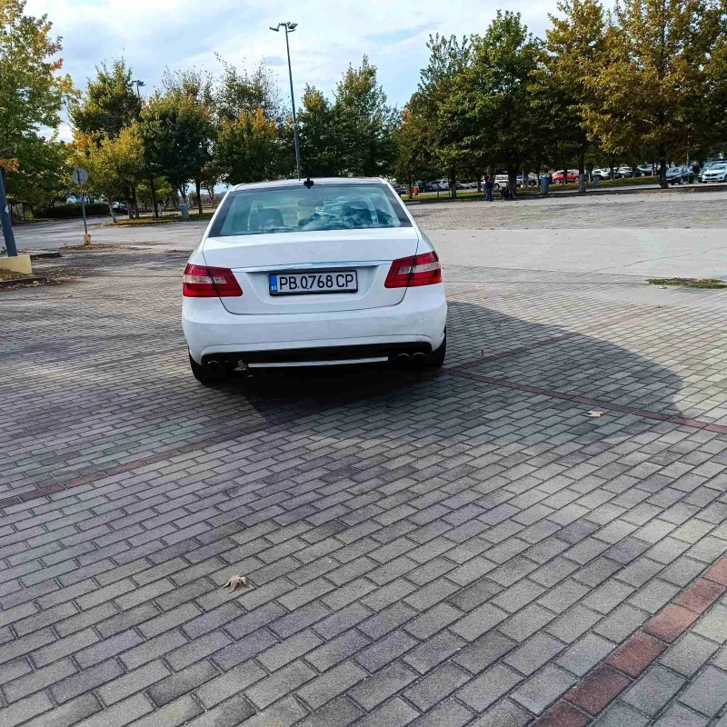 Mercedes-Benz E 200 CDi, снимка 3 - Автомобили и джипове - 47786327