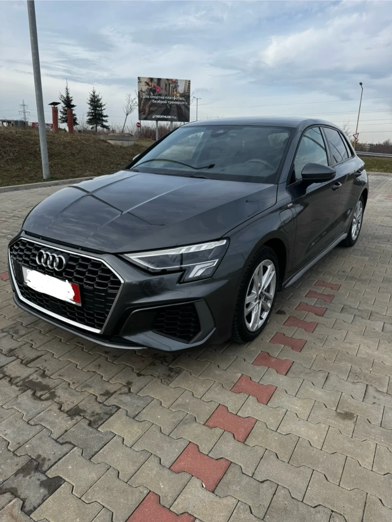 Audi A3 8Y 1.4TFSI-e, S-line, снимка 1 - Автомобили и джипове - 48849591