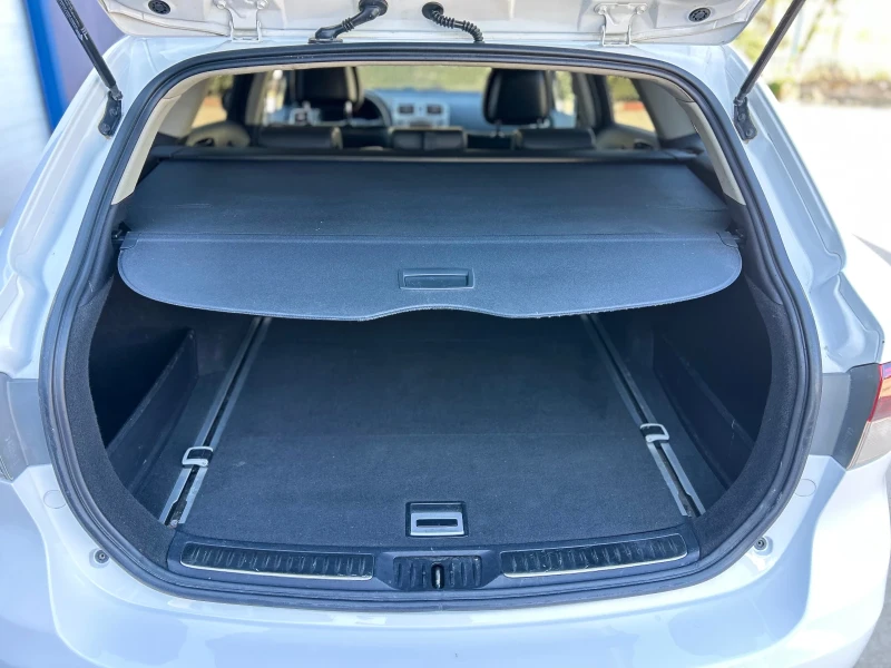 Toyota Avensis 2.0 D-4D 125 кс. TOP! ЛИЗИНГ, снимка 9 - Автомобили и джипове - 51525774