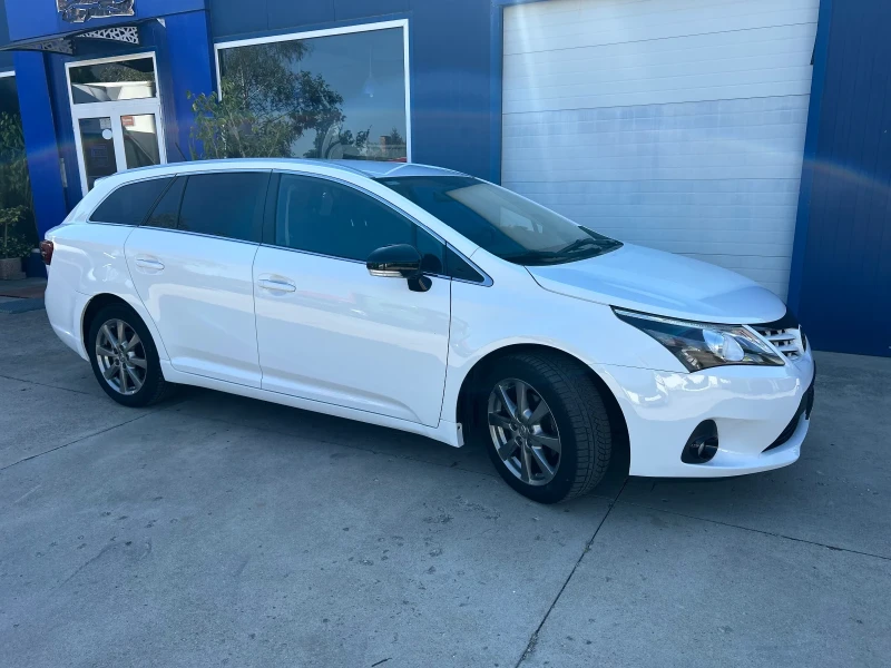 Toyota Avensis 2.0 D-4D 125 кс. TOP! ЛИЗИНГ, снимка 4 - Автомобили и джипове - 51525774