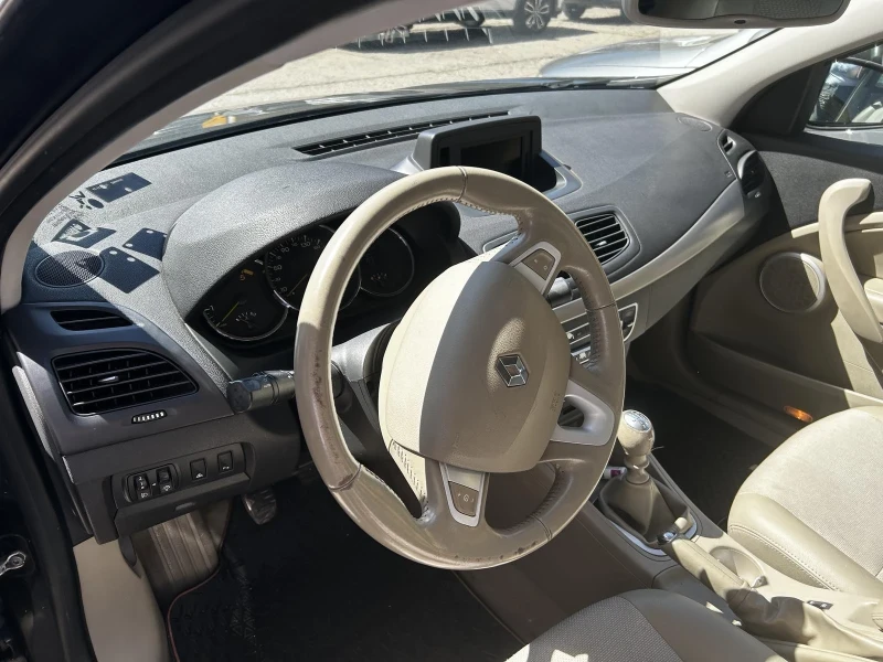 Renault Fluence 1.5 DCI 120000км, снимка 9 - Автомобили и джипове - 52616133