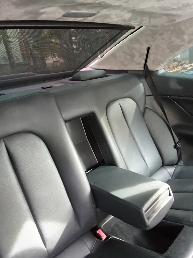 Mercedes-Benz CLK 320, снимка 8 - Автомобили и джипове - 52486588