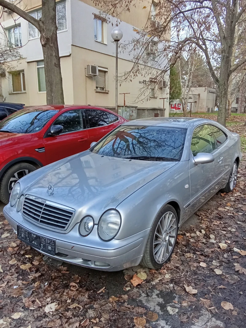 Mercedes-Benz CLK 320, снимка 13 - Автомобили и джипове - 52486588