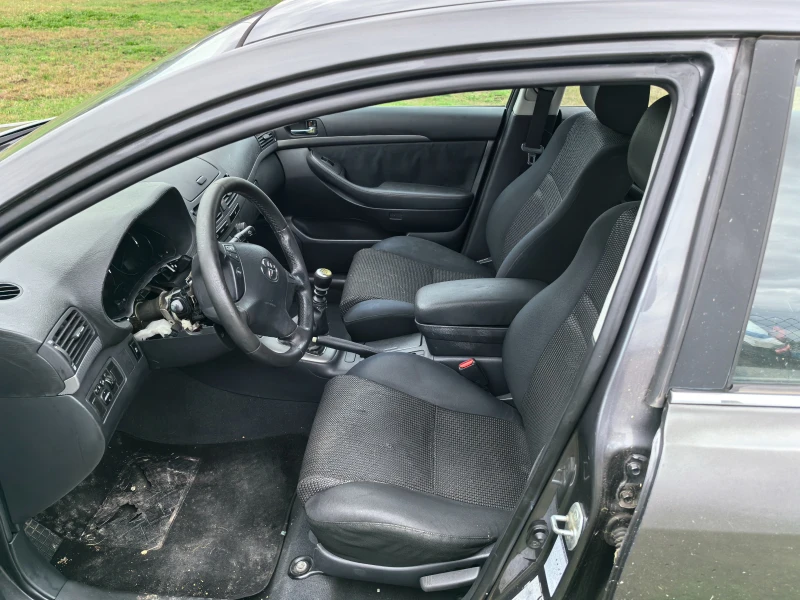 Toyota Avensis D4D, снимка 7 - Автомобили и джипове - 52476494