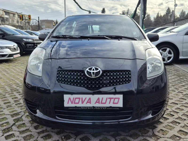 Toyota Yaris 1.3i, снимка 6 - Автомобили и джипове - 53121645