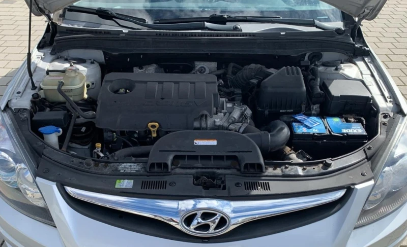 Hyundai I30 1.6CRD-i/euro 5, снимка 7 - Автомобили и джипове - 53239689