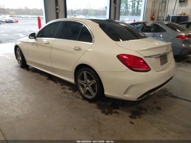Mercedes-Benz C 300 4MATIC* Подгрев* Ел.Седалки* Burmester* Панорама - изображение 6