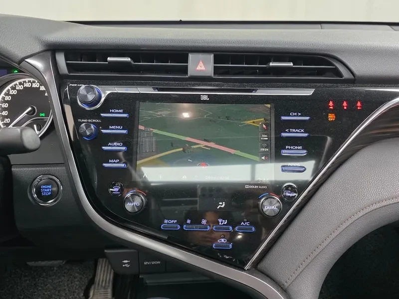 Toyota Camry 2.5 Бензин, снимка 6 - Автомобили и джипове - 55432367