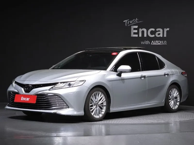 Toyota Camry 2.5 Бензин