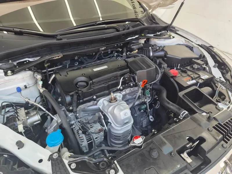 Honda Accord 2.4 9Th Generation, снимка 13 - Автомобили и джипове - 55750885