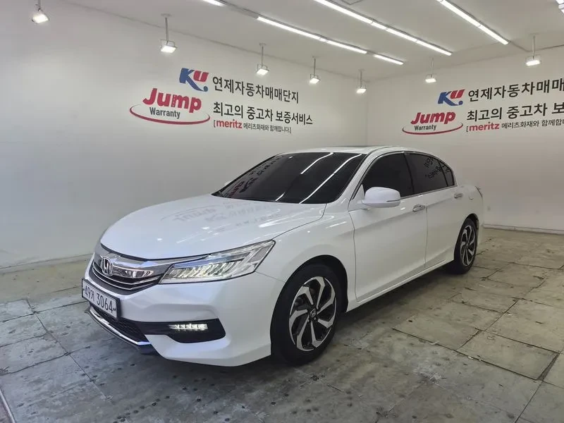 Honda Accord 2.4 9Th Generation, снимка 2 - Автомобили и джипове - 55750885