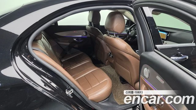 Mercedes-Benz C 200 | КАМЕРА| HEAD UP| PANO| ПОДГРЕВ| ПАМЕТ, снимка 11 - Автомобили и джипове - 55897855